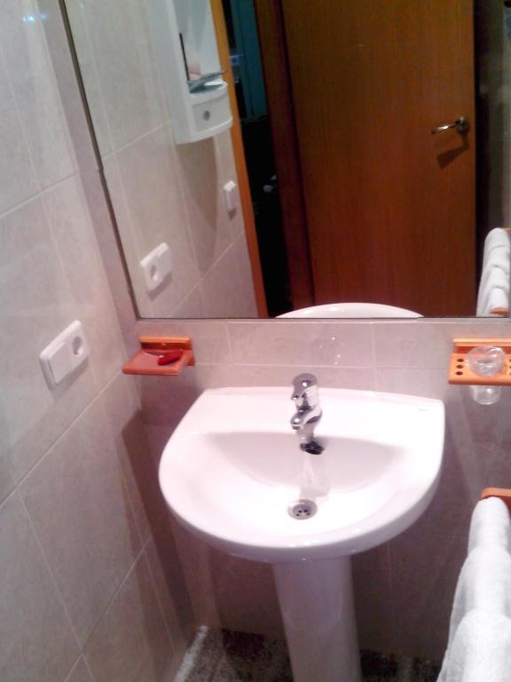 Hotel Rc Ramon Y Cajal Cuenca  Zimmer foto